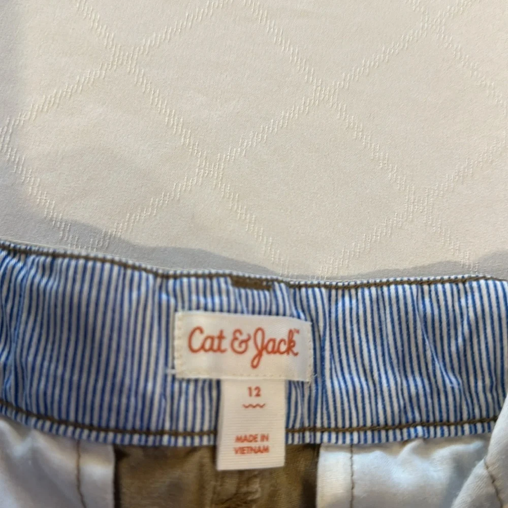 Cat & Jack boys khaki twill chino  Tan Shorts size‎ 12 EUC